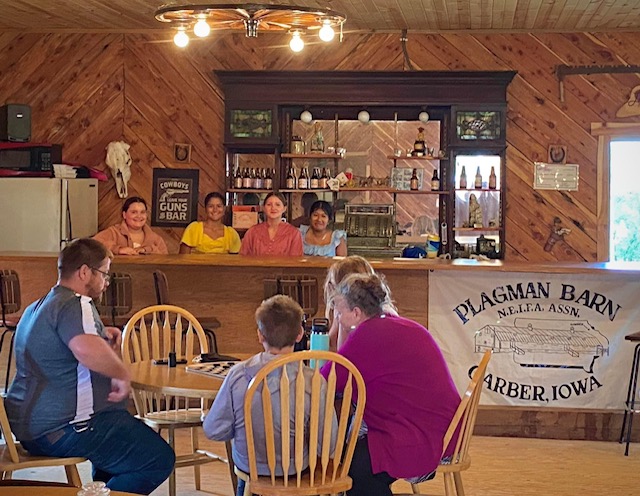 Saloon 2