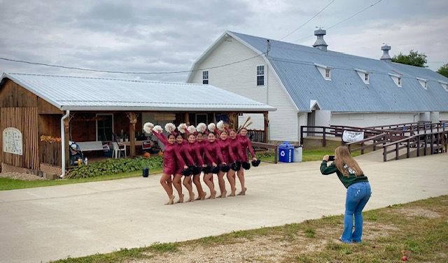 Saloon 5 dance team